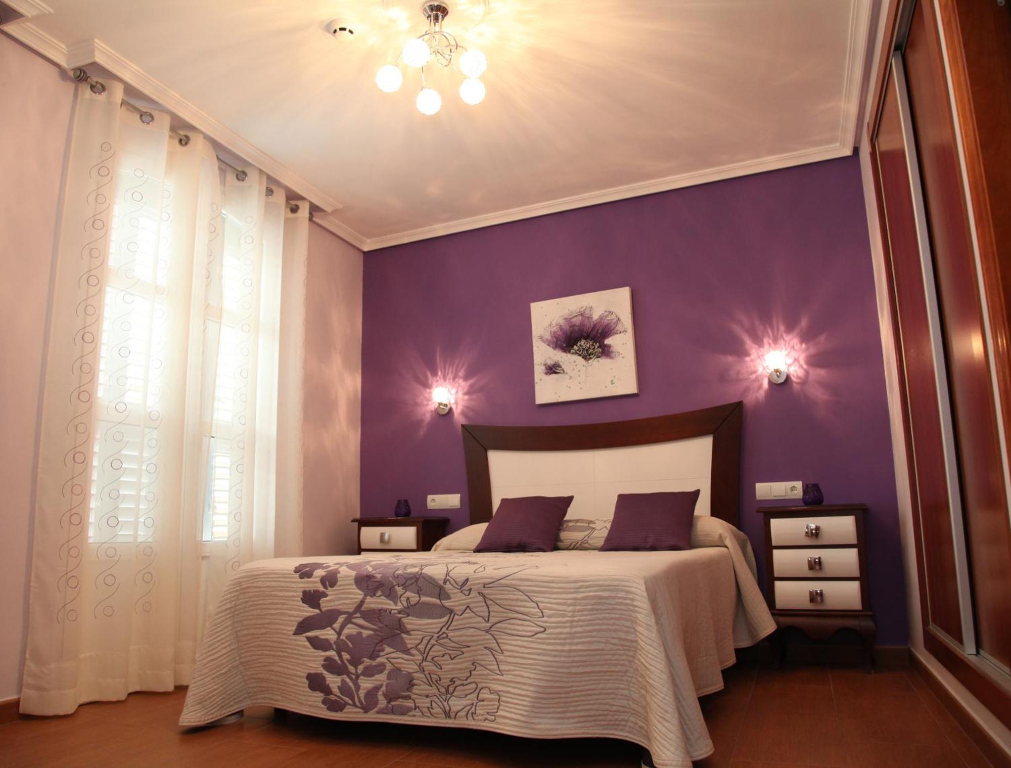 טברנס Hostal Avenida מראה חיצוני תמונה