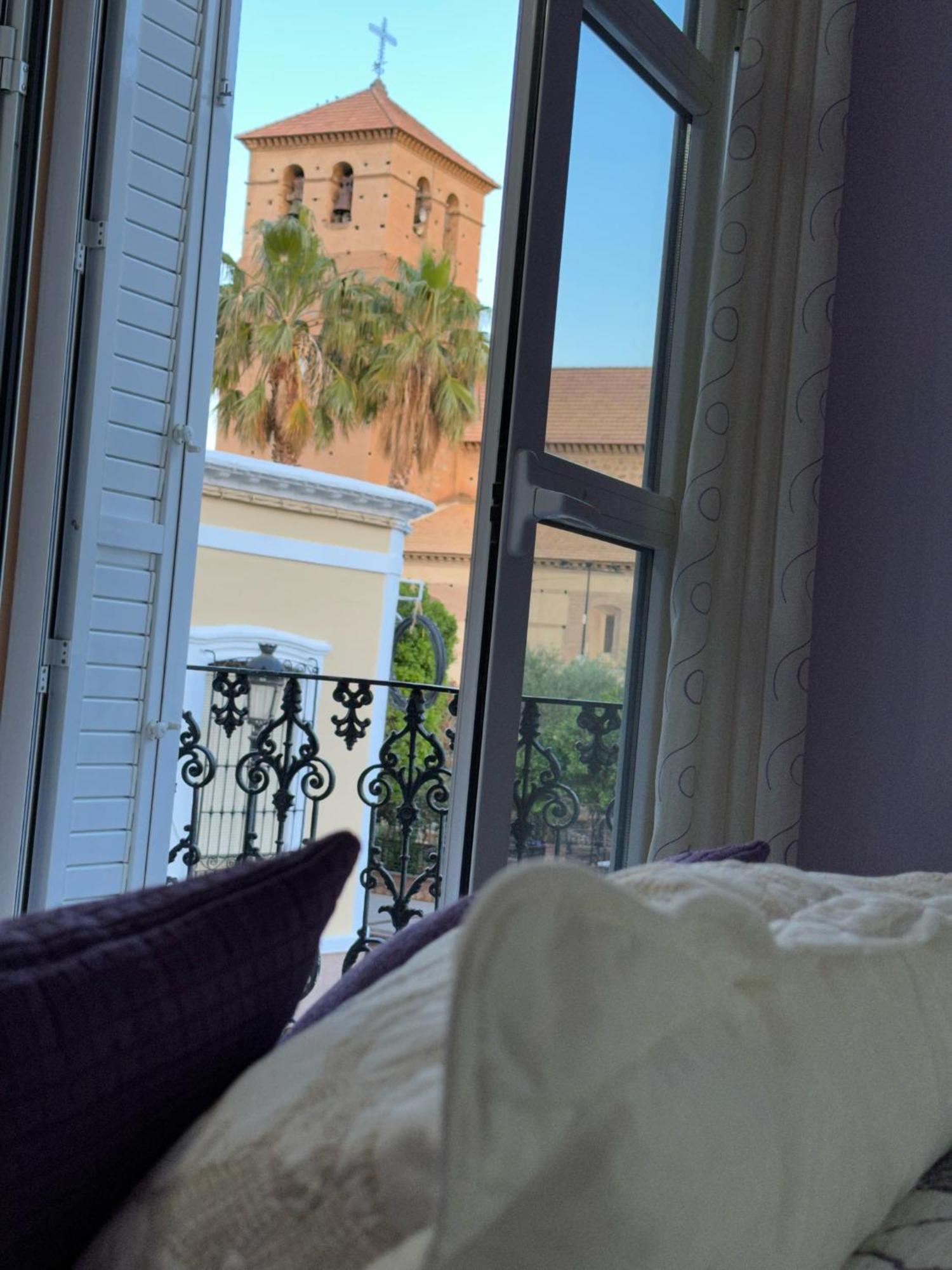 טברנס Hostal Avenida מראה חיצוני תמונה